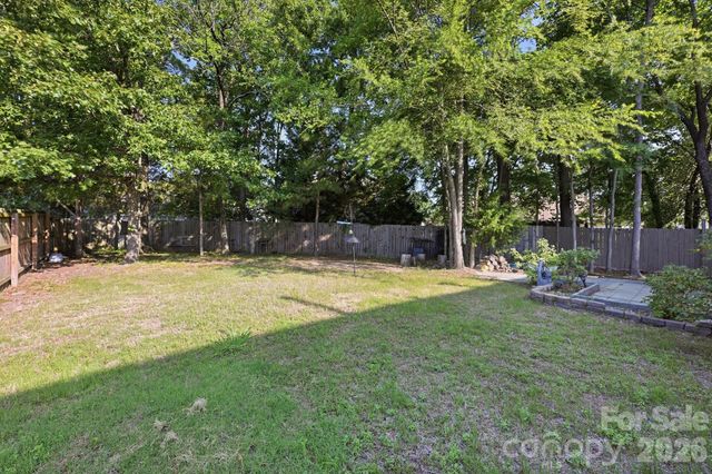 9420 Kestral Ridge Drive, Charlotte, NC 28269