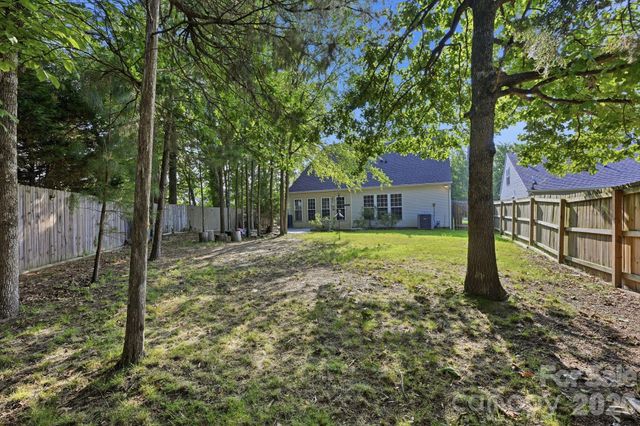 9420 Kestral Ridge Drive, Charlotte, NC 28269