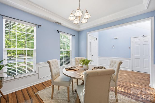 9420 Kestral Ridge Drive, Charlotte, NC 28269