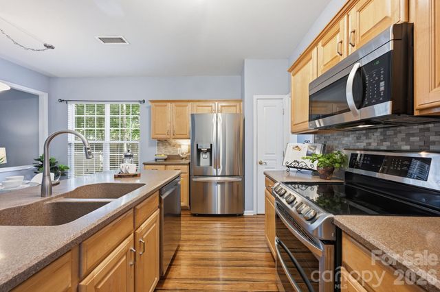 9420 Kestral Ridge Drive, Charlotte, NC 28269