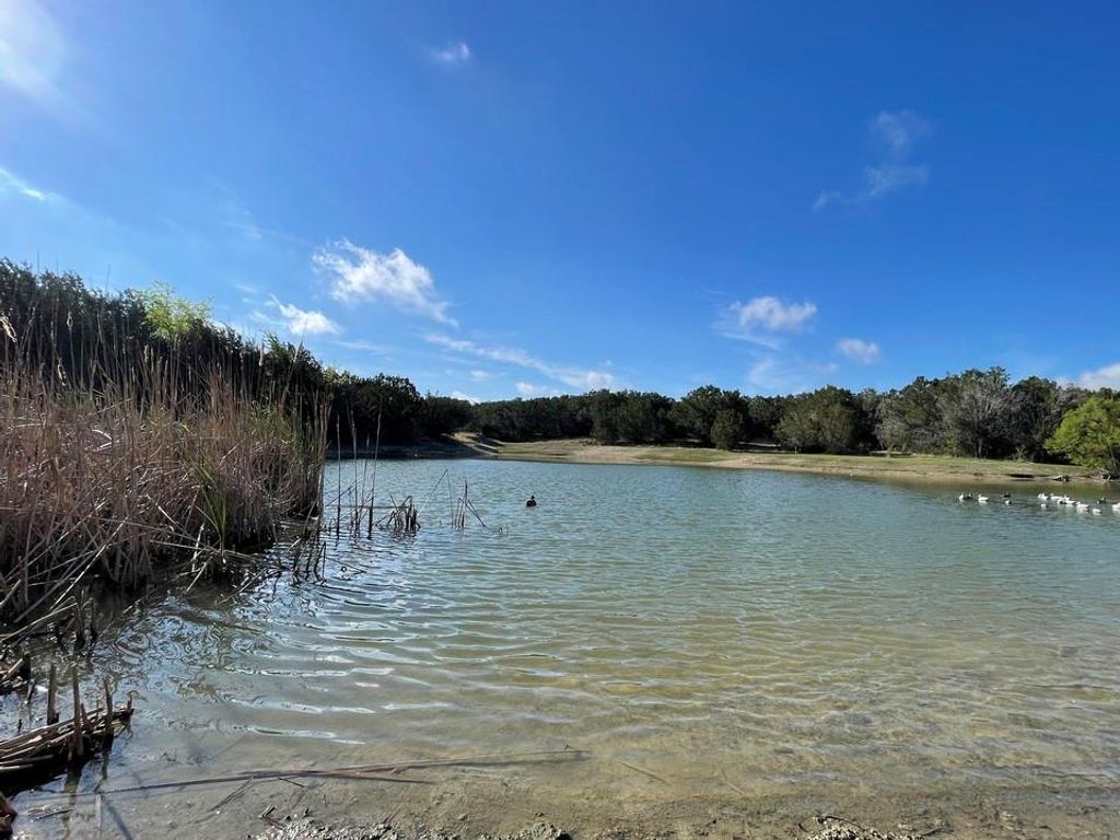 1400 Greer Lane, Burnet, TX 78611