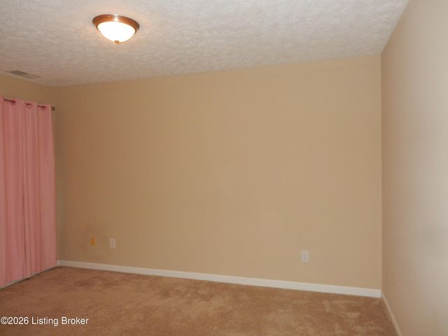 11322 Top Walnut Loop, Louisville, KY 40229