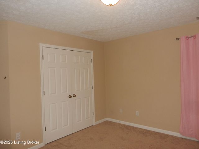 11322 Top Walnut Loop, Louisville, KY 40229