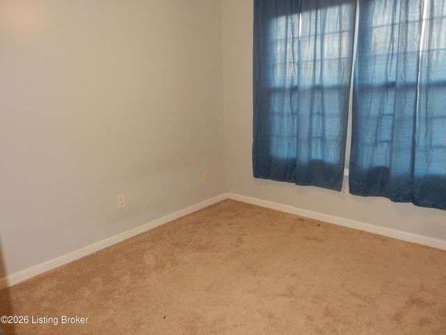 11322 Top Walnut Loop, Louisville, KY 40229