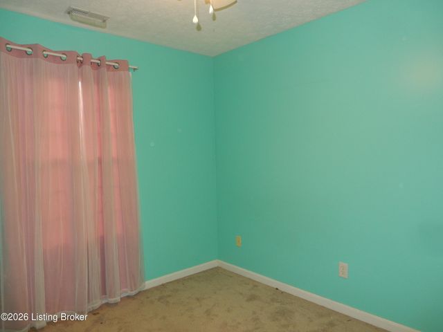 11322 Top Walnut Loop, Louisville, KY 40229