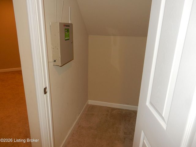 11322 Top Walnut Loop, Louisville, KY 40229