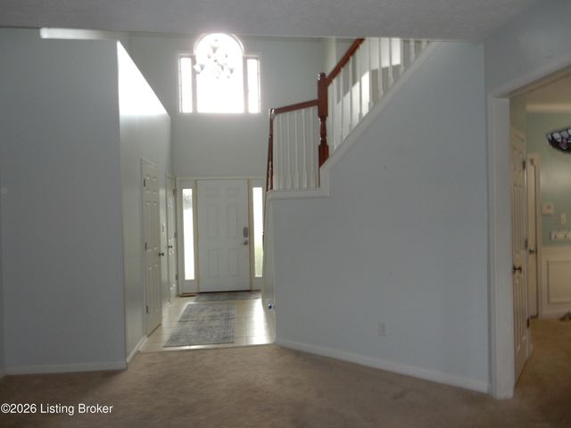 11322 Top Walnut Loop, Louisville, KY 40229