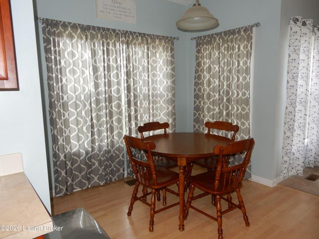 11322 Top Walnut Loop, Louisville, KY 40229