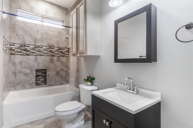 4324 Holstein Drive, Cleveland, TX 77328