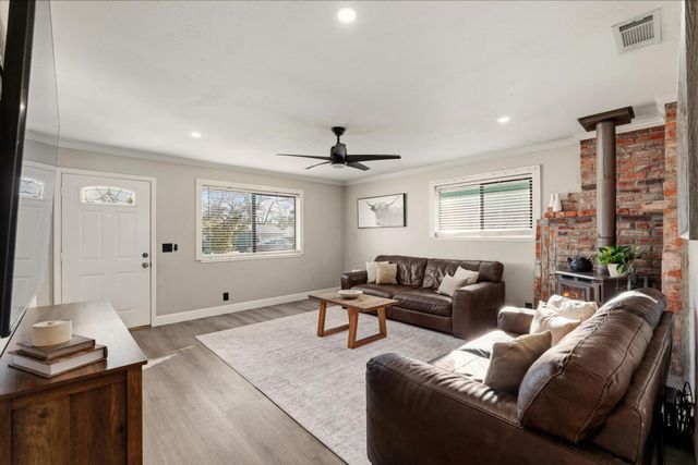 8659 Blythe Ave, Orangevale, CA 95662