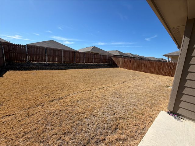 1348 Dillard Creek, Justin, TX 76427