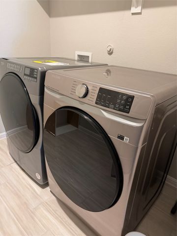 1348 Dillard Creek, Justin, TX 76427