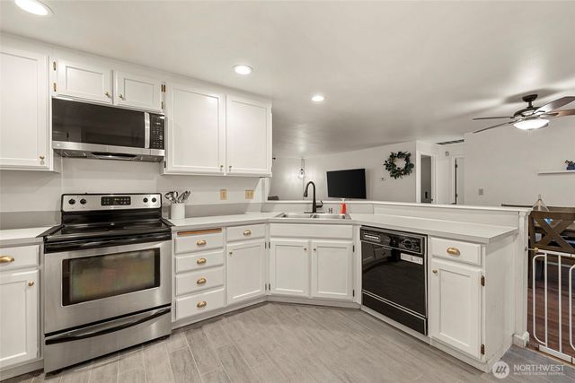 32417 2nd Avenue, Black Diamond, WA 98010