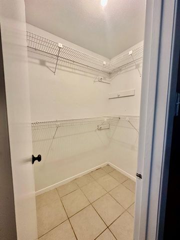 2526 Valley Forest Drive, Missouri City, TX 77489