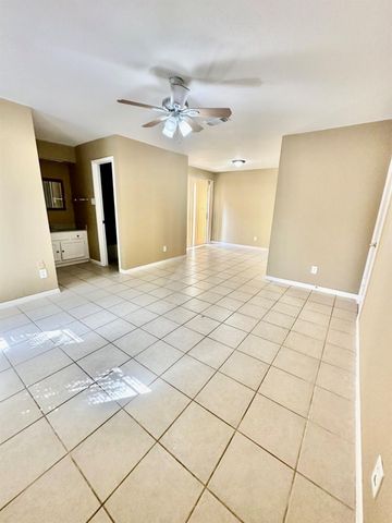 2526 Valley Forest Drive, Missouri City, TX 77489