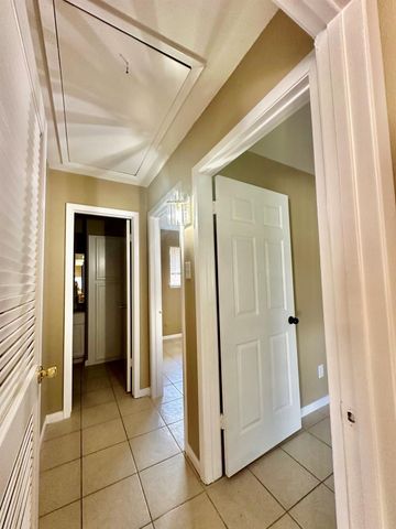 2526 Valley Forest Drive, Missouri City, TX 77489