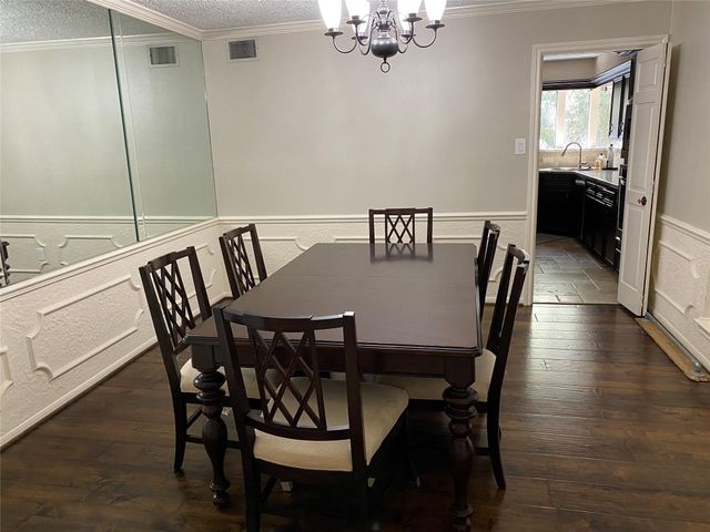 28 Tangle Brush Drive, The Woodlands, TX 77381