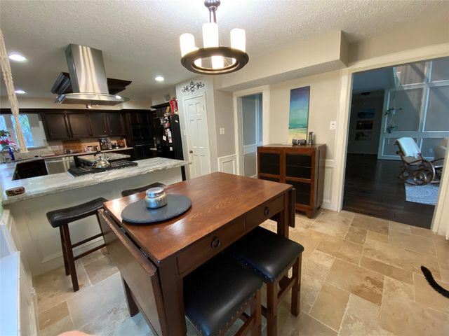 28 Tangle Brush Drive, The Woodlands, TX 77381