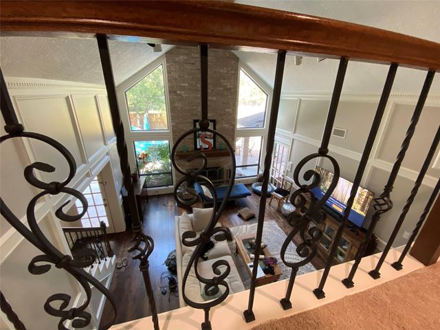 28 Tangle Brush Drive, The Woodlands, TX 77381