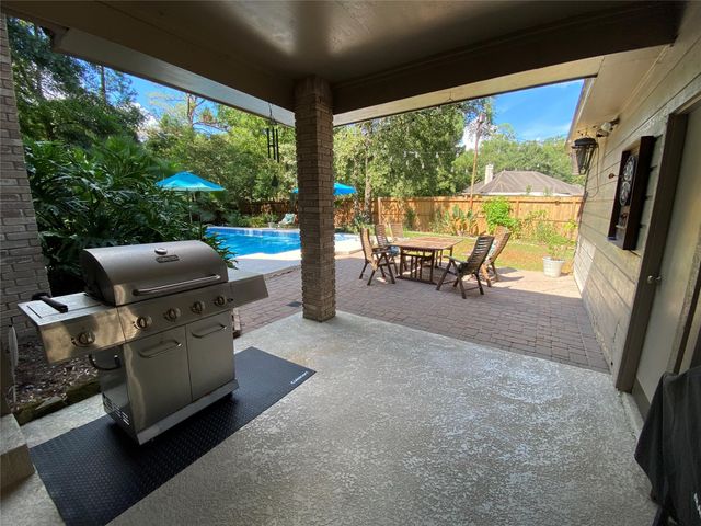 28 Tangle Brush Drive, The Woodlands, TX 77381