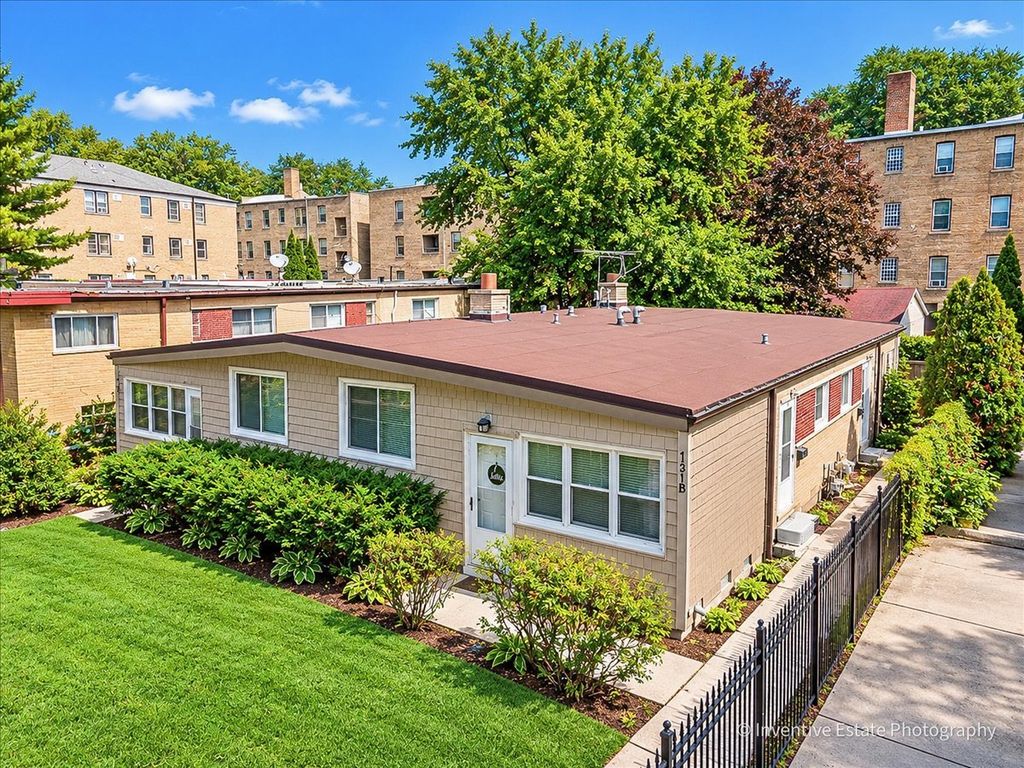 131 CALLAN Avenue, Evanston, IL 60202 — exterior
