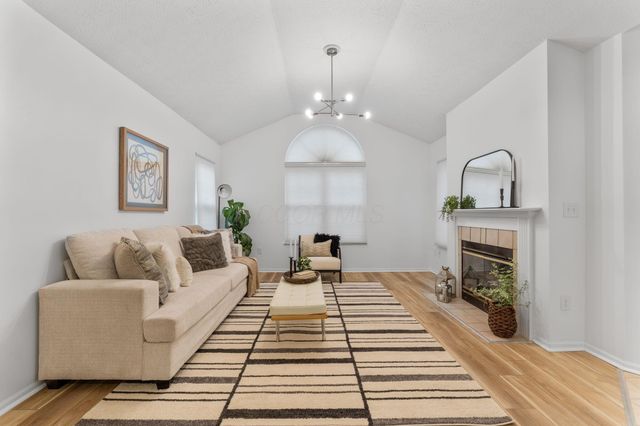 3828 Falls Circle Drive, 22, Hilliard, OH 43026