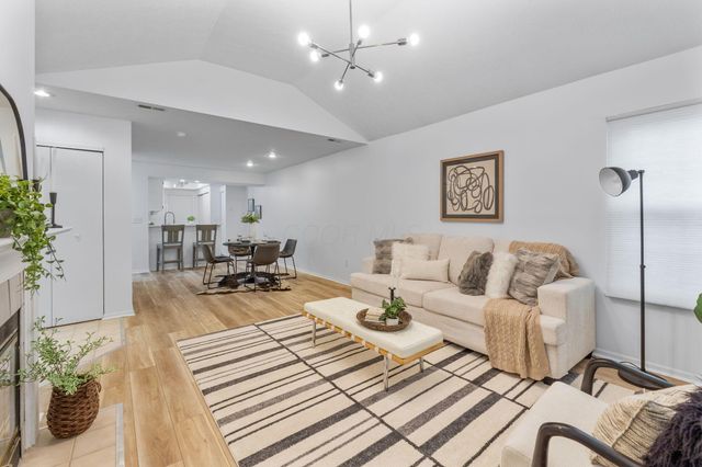 3828 Falls Circle Drive, 22, Hilliard, OH 43026