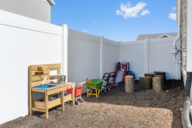 703 W 950 S, Springville, UT 84663