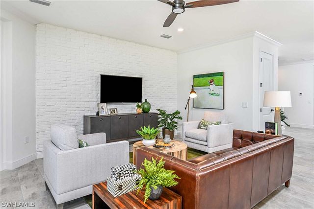 3062 Heritage Pines DR, Fort Myers, FL 33905