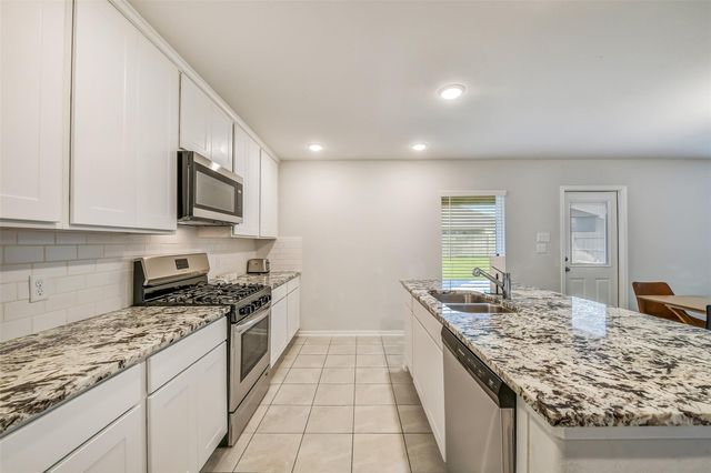 1802 Tioga View Drive, Rosharon, TX 77583