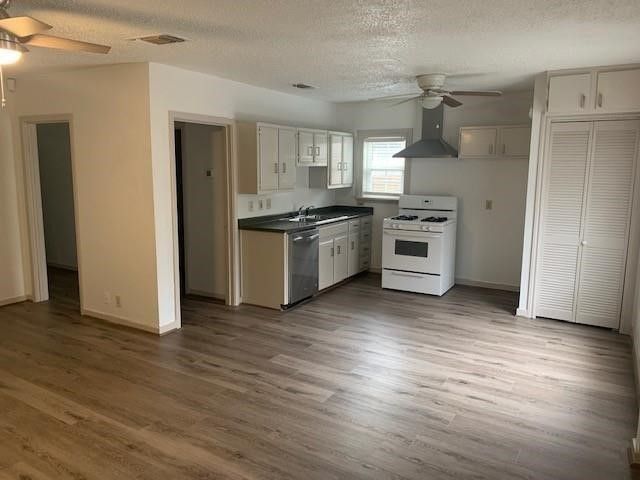 3927 Dexter Avenue, Fort Worth, TX 76107