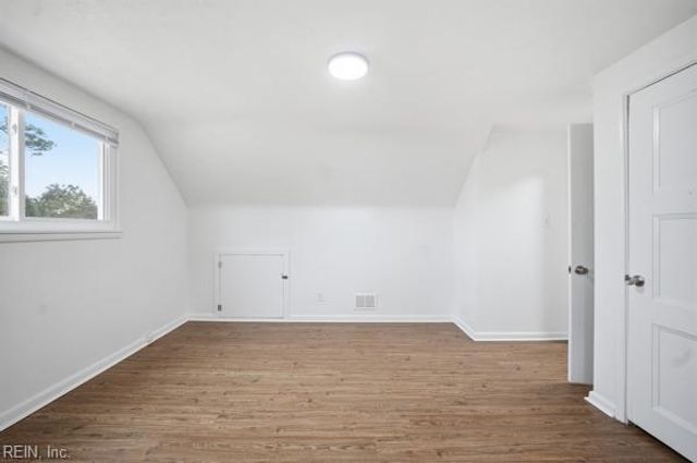 1013 Hunting Hill LN, Virginia Beach, VA 23455