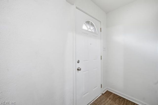 1013 Hunting Hill LN, Virginia Beach, VA 23455