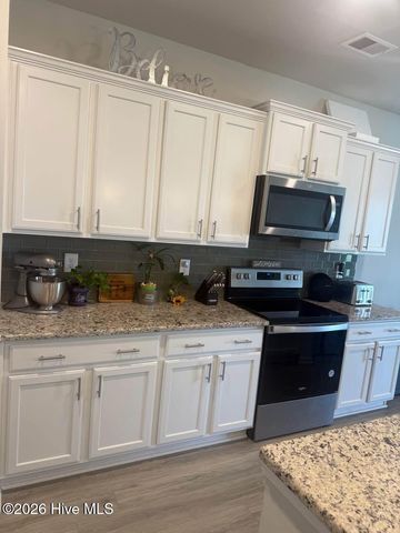 1396 Ogelthorp Drive NW, Calabash, NC 28467