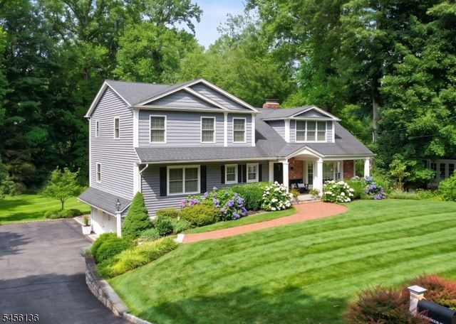 21 Crestwood Dr, Chatham Twp., NJ 07928