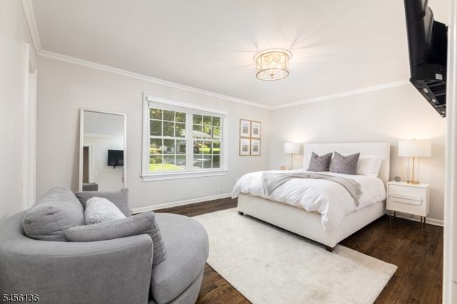 21 Crestwood Dr, Chatham Twp., NJ 07928