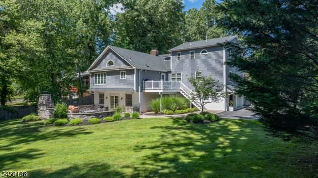 21 Crestwood Dr, Chatham Twp., NJ 07928