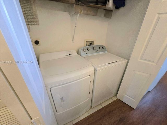 10778 NW 84th St 4-27, Doral, FL 33178