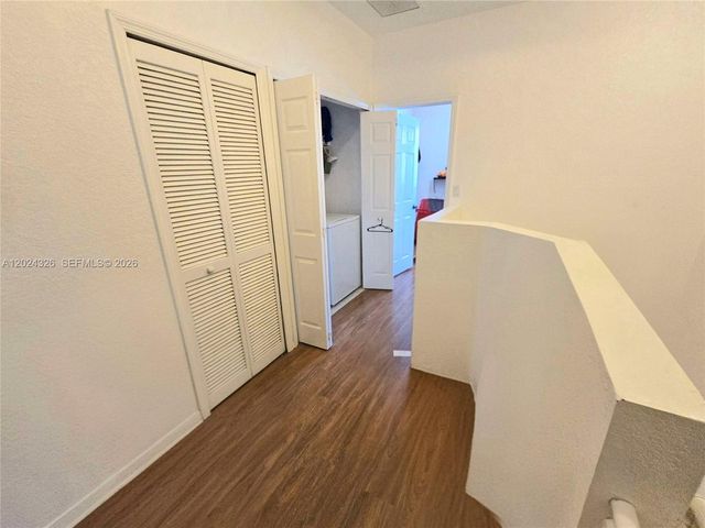 10778 NW 84th St 4-27, Doral, FL 33178