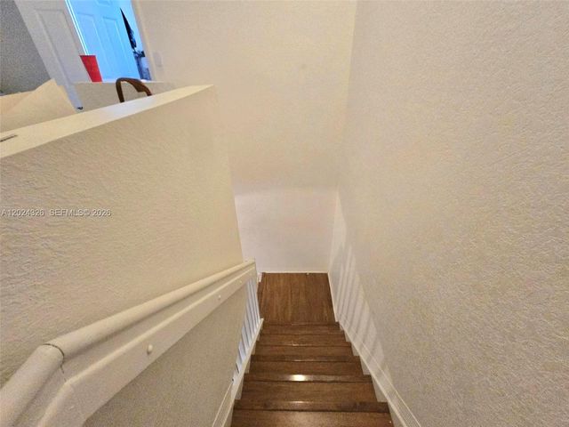 10778 NW 84th St 4-27, Doral, FL 33178