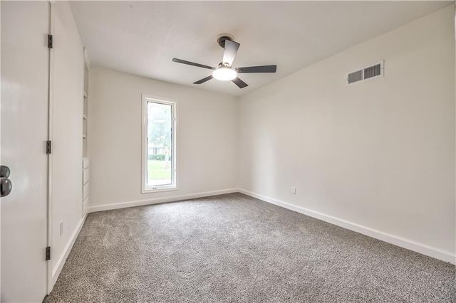 1105 Brookside Place, Raymore, MO 64083