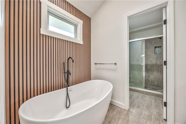 1105 Brookside Place, Raymore, MO 64083