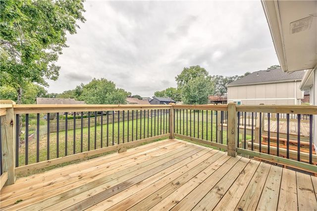 1105 Brookside Place, Raymore, MO 64083