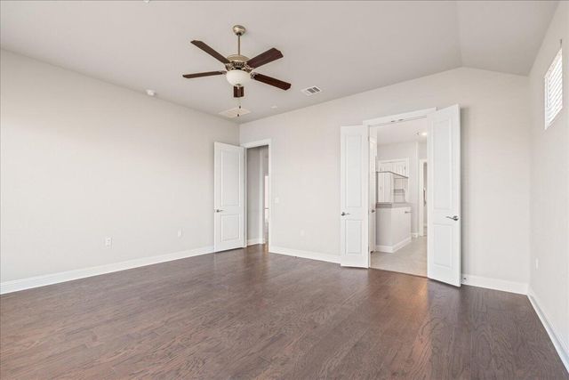 108 Strata DR, Liberty Hill, TX 78642