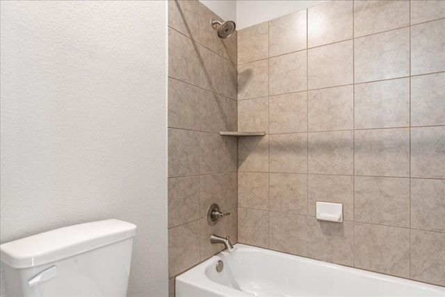 108 Strata DR, Liberty Hill, TX 78642