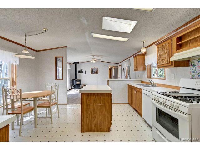 1360 Kiowa Rd, Florissant, CO 80816