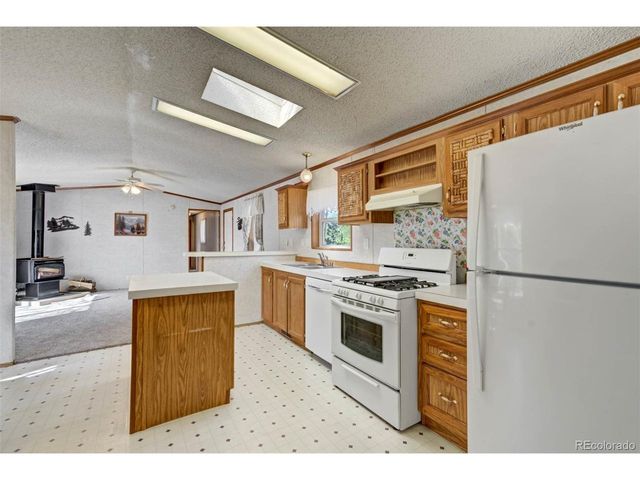 1360 Kiowa Rd, Florissant, CO 80816