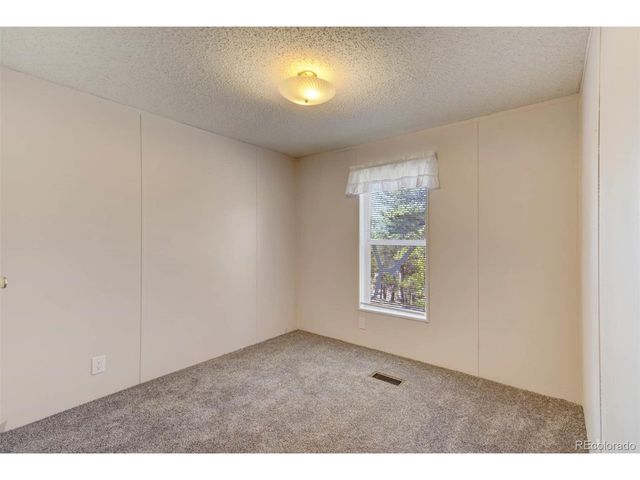 1360 Kiowa Rd, Florissant, CO 80816