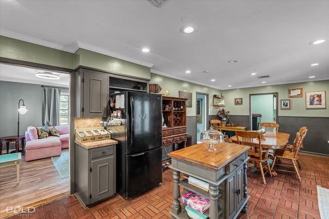 5702 River Road, Shreveport, LA 71105