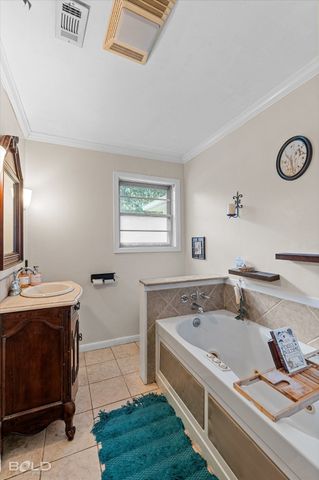 5702 River Road, Shreveport, LA 71105